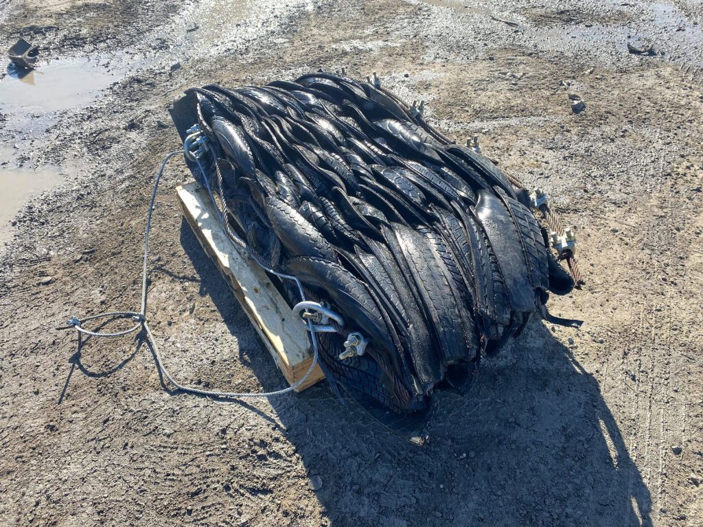 road brush mini made of recycled tires