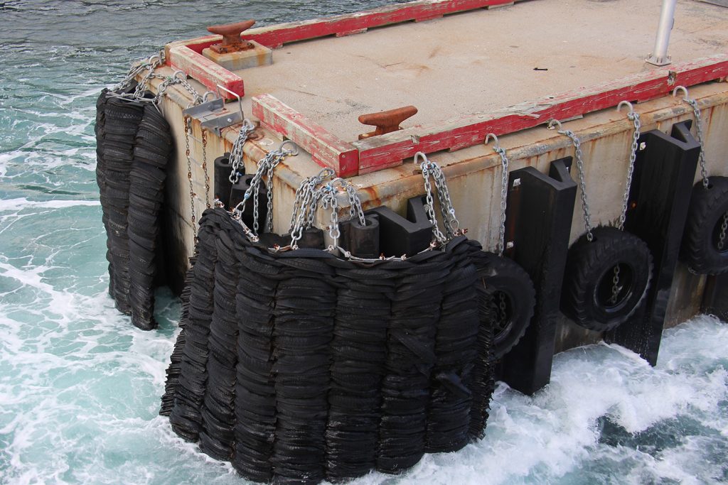 Marine fenders made of recycled tires